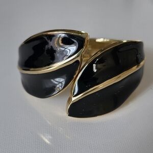 80s Black Enamel and Goldtone Hinge Cuff Bracelet